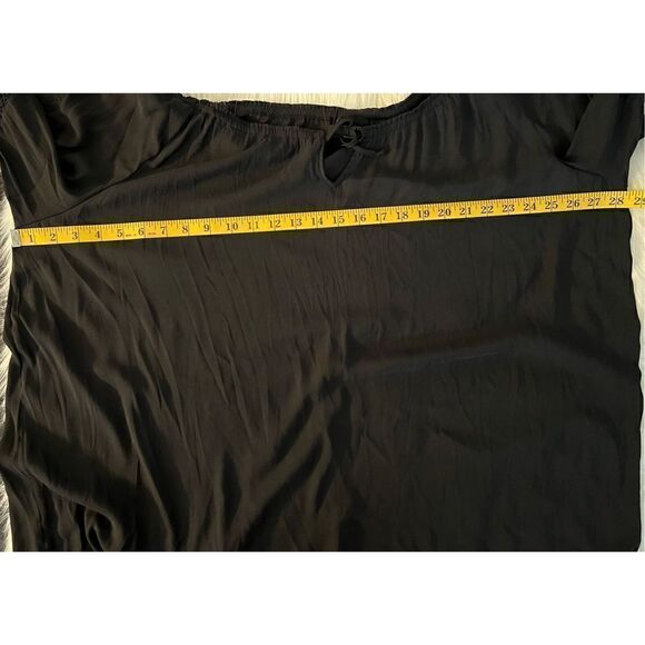 Torrid Bell Sleeve Embroidered Top (Sz 3) - Picture 5 of 7